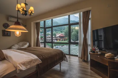 White Bird Field B&B (Jiu Shan Shan) Hotel in zona Middle-Upper Proterozoic Standard Sequence