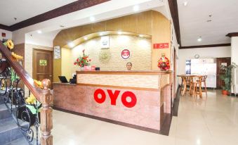 OYO 130 Jy Crown Palace - Hostel