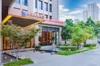Waters ACME Hotel