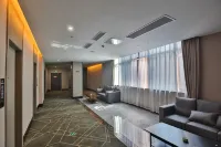 Junxi Qingshe Hotel (Zhuji People's Hospital high-speed railway station Branch)