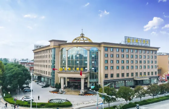 長治金威大酒店（八一廣場王村機場店）