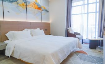 Jiaxi International Hotel (Shenzhen Bao'an Airport Gushu Subway Station Store)