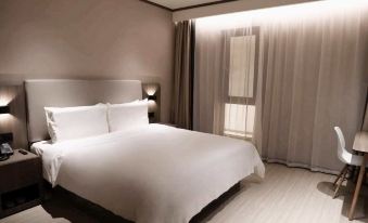 HanTing Hotel (Xianning Jiayu Renmin Park)