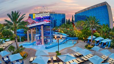 屋外プール ディズニーランド ホテル アナハイム ロサンゼルスの写真