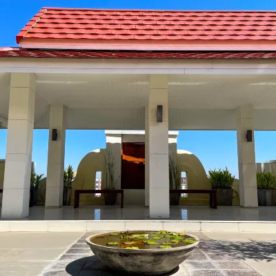 The Empire Nimman Các khách sạn gần Chùa Wat Jed Yot