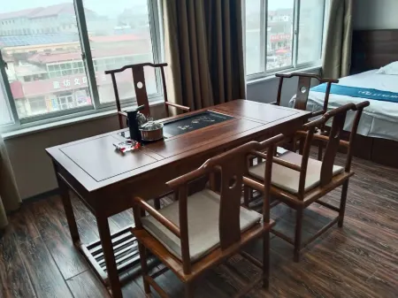 Home Inn Huaxuan Hotel (Yucheng Zhongfangzhen Government Store) Отели рядом с достопримечательностью «Chinese Ginkgo Flower Garden»