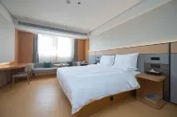全季飯店（興化戴南金澤商業街店） 華潤萬家(泰州興化戴南護國路便利店)附近的飯店
