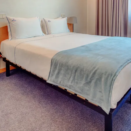 VIP Executive Eden Aparthotel Отели рядом с достопримечательностью «Площадь Луиша Камоэша»
