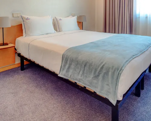 VIP Executive Eden Aparthotel โรงแรมใกล้จัตุรัสรอสซิโอ