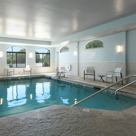 Holiday Inn Express & Suites WILLIAMSTOWN - GLASSBORO by IHG