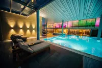 Maestral Resort & Casino - Pools