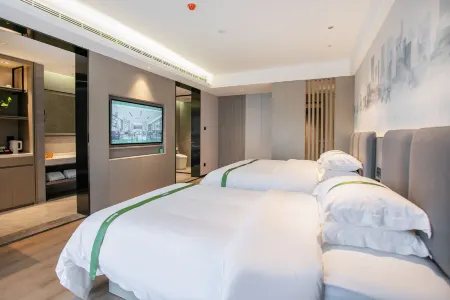 GreenTree Inn Hotel (Bozhou Kangmei Chinese Medicine City Wanda Plaza Branch) Отели рядом с достопримечательностью «Huazu Temple»