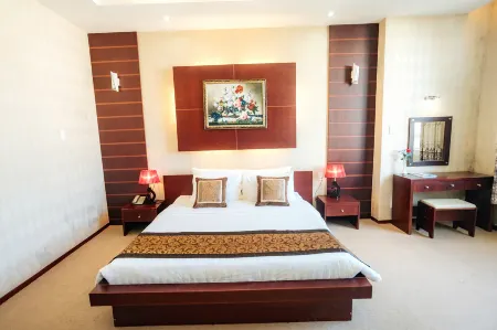 Biet Dien Hotel Отели рядом с достопримечательностью «BMT Little Garden»