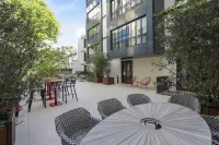 Mode Paris Aparthotel - 5-Star