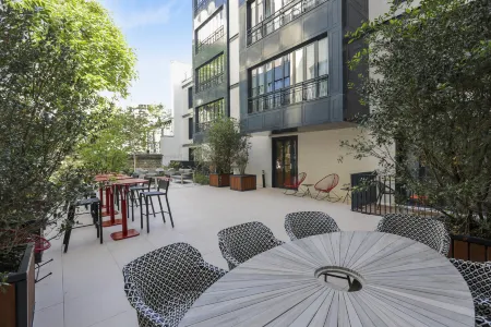 Mode Paris Aparthotel