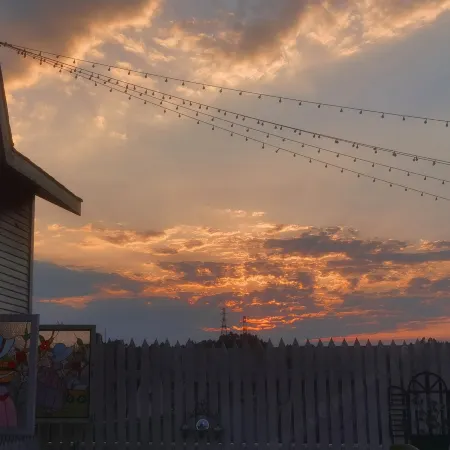 Desert Island Rose Antique Homestay (Leshan Shihao Plaza High-speed Railway Station)