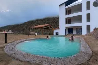YEMU  HOT  SPRING  HOTEL - piscina