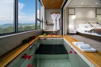 Panoramic Hot Spring Hotel Eden, Tengchong Volcano