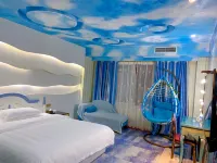 Lianfa Hotel (Zhongjiang Park Square Huang Jiguang Memorial Hall) Hotels near Huangjiguang Memorial Hall (North Gate)