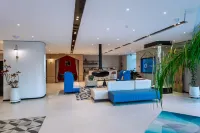 Echarm Hotel (Tieling New District Jinding Guanlan) - Parkplatz