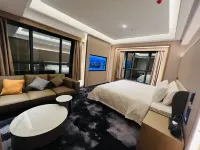 Lianjiang Versailles International Hotel Hotels near Guangdong Institute of Arts and Sciences