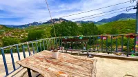 Mengshan Dawa Banshan Yijujuju - Mountain view