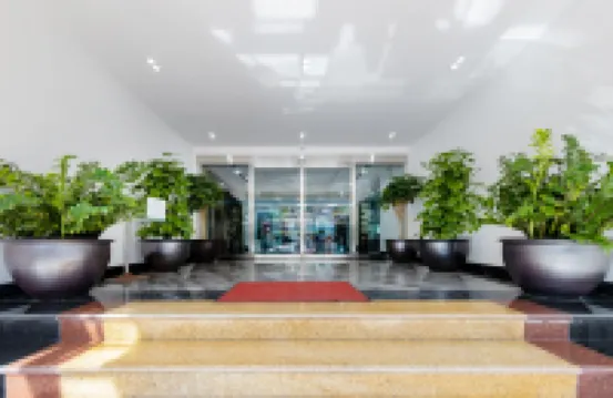 Phong Lan Building and Apartments