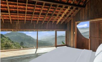 Cao Lan Hamlet