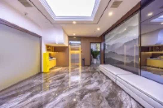 Cloud Hotel Lanzhou Zhangye Road Pedestrian Street Branch