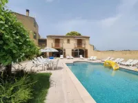 Cadre d'Exception Hotels in Orange