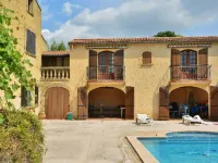 Cadre d'Exception Hotels in Orange