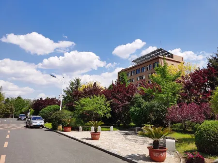 Dalian Zhuanghe Paradise Hotel