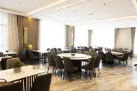 Lake Jingpo Jingshui Moli Hotel