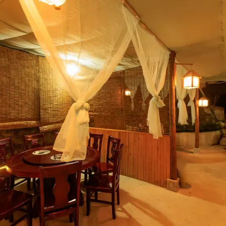 Yunlai Xiaozhan Homestay in Hefeng County