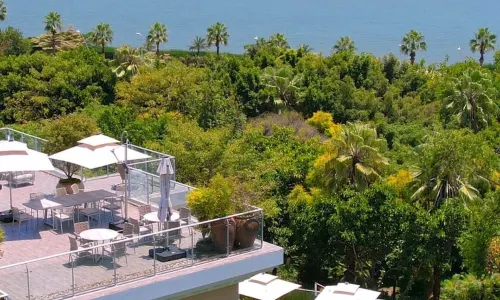Seaside Seclusive Mansion