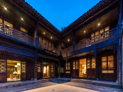 Qixipu · Hejia Dayuan Hotels in Zhenyuan