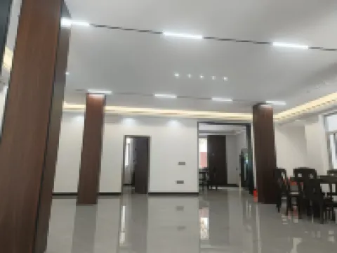 Wu and Mountain House Hotels in Nanjiang