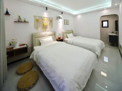 Leyou Homestay Hotels near Xiateda Canyon