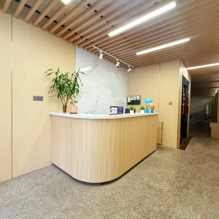 Beihai Coral Language Homestay Отели рядом со станцией Beihai Railway Station