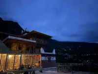 Art Fan Gu Homestay Hotels in Danba