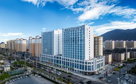 Liyi Hotel (Minhe County Government Center Branch)