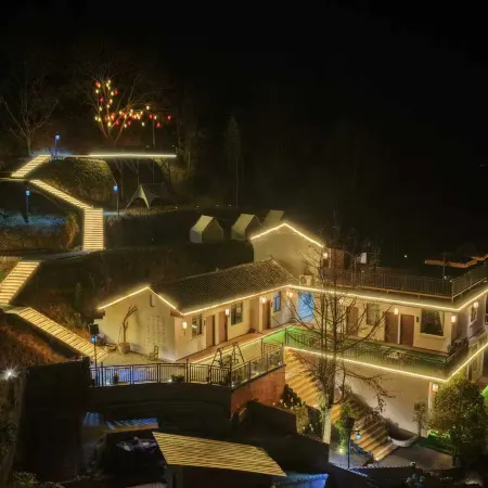 Chadong 1803 | Sunset Mountain Town · 360° Half-hill Garden · Vista Literary Guesthouse