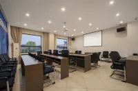 Zhangjiajie Right Turn Hotel - New