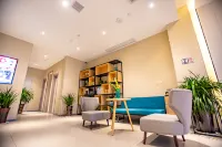 Homeinn Selected Hotel (Fuyang Linyi Mall)