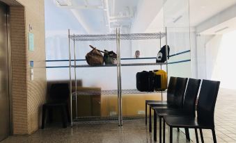 JH Hotel - Housity