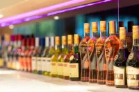 The GiorgioMorandi Hotels (Weifang Taihua City Wanda Plaza) - Quầy bar