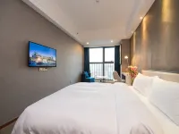 Mehood Theater Hotel (Shenzhen Luohu Dongmen Grand Theater Wanda Plaza Branch) Hotels near Henggang Library