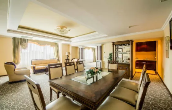 Minsk Hotels near Belarusian State University of Culture and Arts