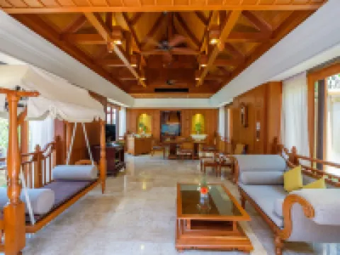 Diamond Cliff Resort & Spa Hotel di Phuket