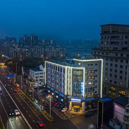Yitel Trend (Changshu North Bus Station)